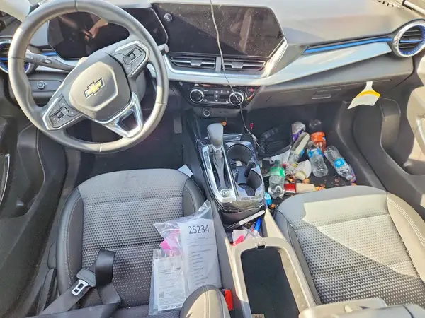 KL77LHEP1SC144732 2025 CHEVROLET TRAX - Image 8