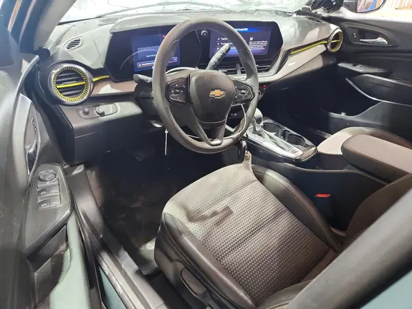 KL77LHEP1SC156721 2025 CHEVROLET TRAX - Image 8