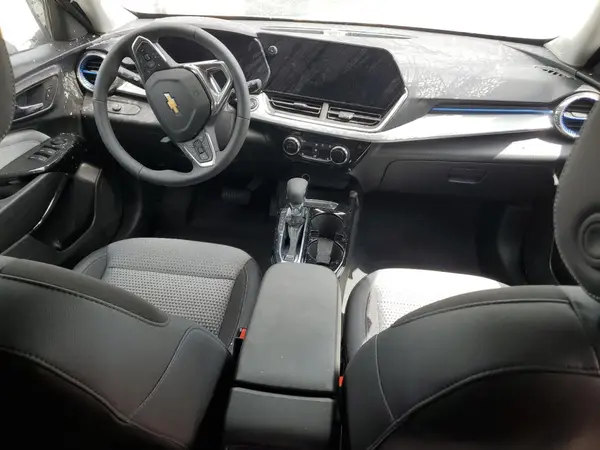 KL77LHEP1SC163488 2025 CHEVROLET TRAX - Image 8
