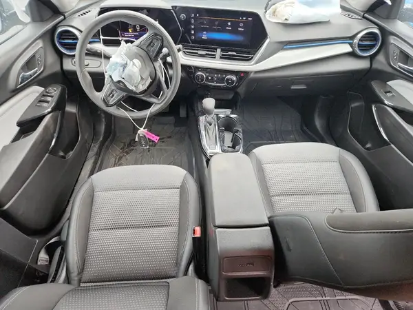 KL77LHEP1SC172482 2025 CHEVROLET TRAX - Image 8