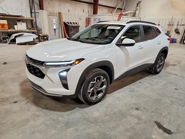KL77LHEP1SC186480 2025 CHEVROLET TRAX - Image 1