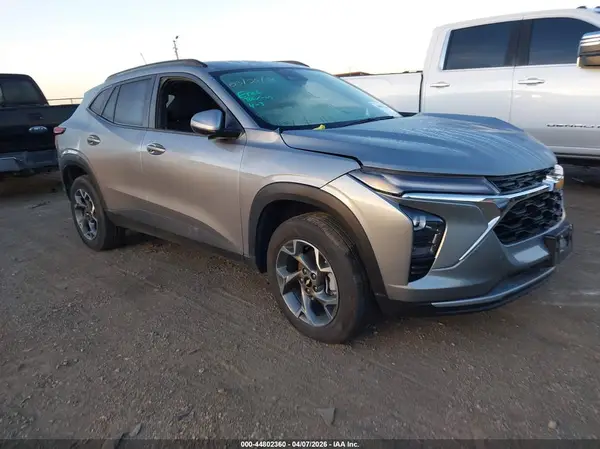KL77LHEP1SC196944 2025 CHEVROLET TRAX - Image 1
