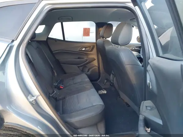 KL77LHEP1SC196944 2025 CHEVROLET TRAX - Image 8