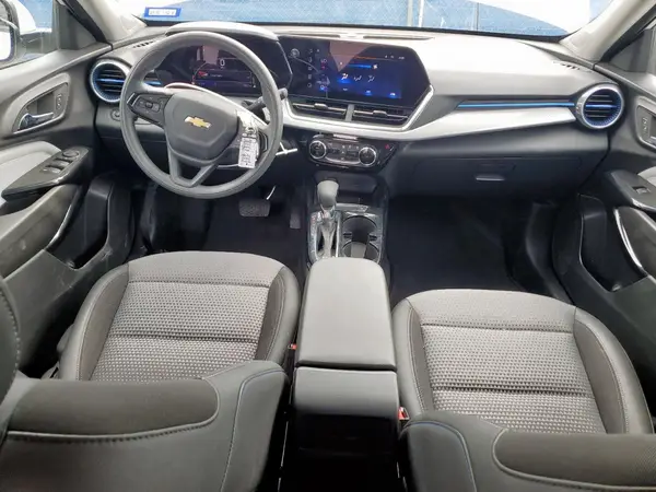 KL77LHEP1SC198077 2025 CHEVROLET TRAX - Image 8