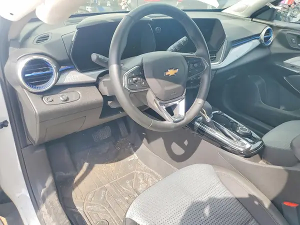 KL77LHEP1SC198211 2025 CHEVROLET TRAX - Image 8