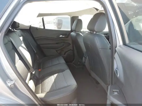 KL77LHEP1SC210079 2025 CHEVROLET TRAX - Image 8