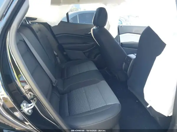 KL77LHEP1SC227285 2025 CHEVROLET TRAX - Image 8
