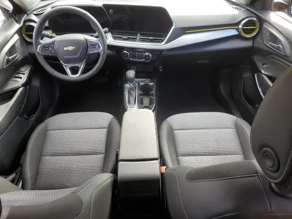 KL77LHEP1SC227982 2025 CHEVROLET TRAX - Image 8