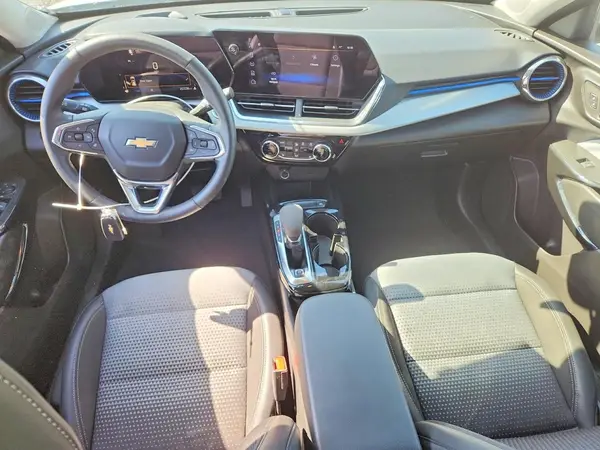 KL77LHEP1SC234530 2025 CHEVROLET TRAX - Image 8