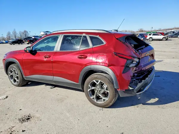KL77LHEP1SC264613 2025 CHEVROLET TRAX - Image 2
