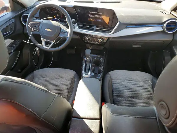 KL77LHEP1SC264613 2025 CHEVROLET TRAX - Image 8