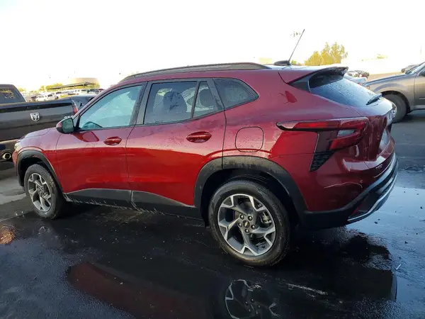 KL77LHEP1SC280164 2025 CHEVROLET TRAX - Image 2