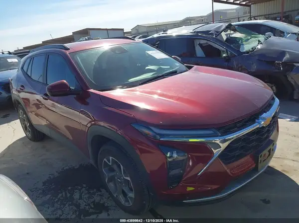 KL77LHEP1SC285395 2025 CHEVROLET TRAX - Image 1