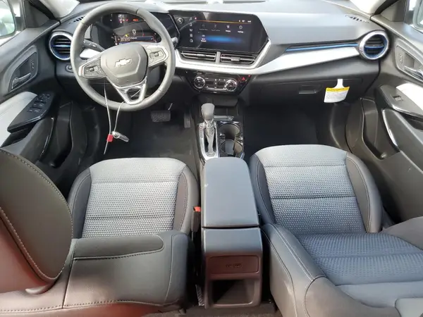 KL77LHEP1SC320694 2025 CHEVROLET TRAX - Image 8