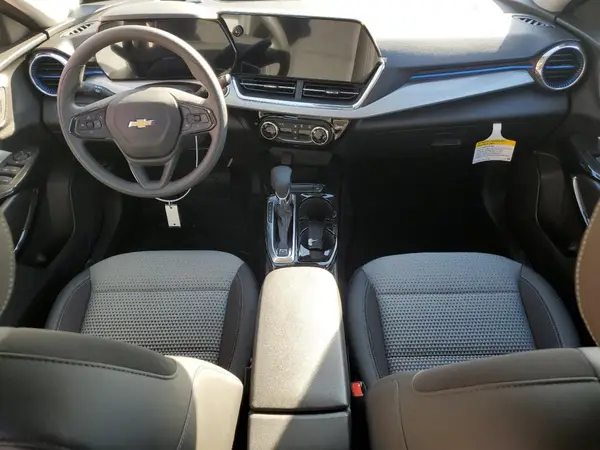 KL77LHEP1SC322400 2025 CHEVROLET TRAX - Image 8