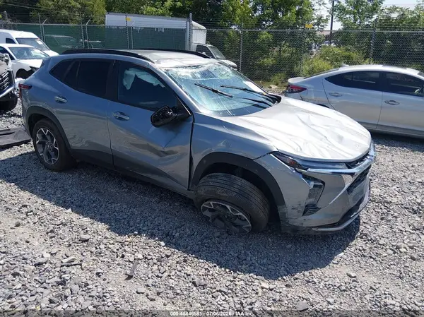 KL77LHEP1SC341867 2025 CHEVROLET TRAX - Image 1