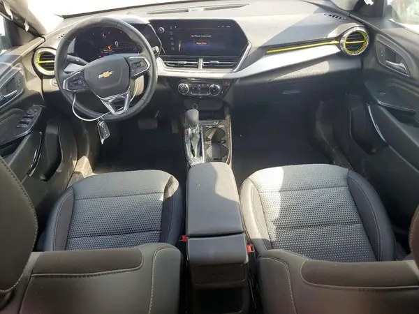 KL77LHEP1TC012233 2026 CHEVROLET TRAX - Image 8