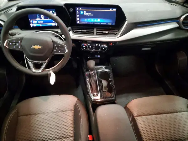 KL77LHEP1TC018534 2026 CHEVROLET TRAX - Image 8
