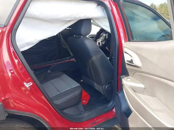 KL77LHEP1TC066700 2026 CHEVROLET TRAX - Image 8