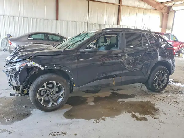 KL77LHEP1TC078152 2026 CHEVROLET TRAX - Image 1