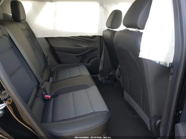 KL77LHEP1TC083206 2026 CHEVROLET TRAX - Image 8