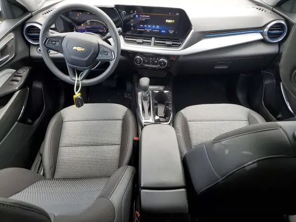 KL77LHEP1TC090768 2026 CHEVROLET TRAX - Image 8