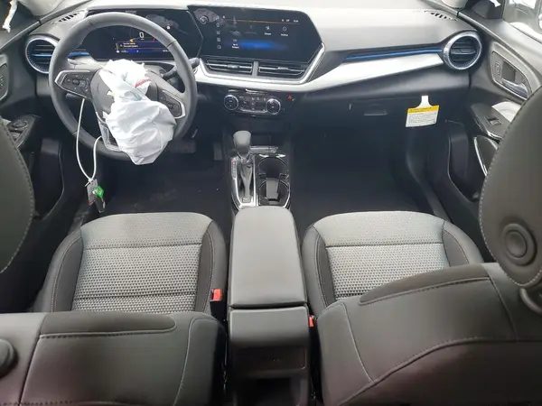 KL77LHEP1TC128516 2026 CHEVROLET TRAX - Image 8