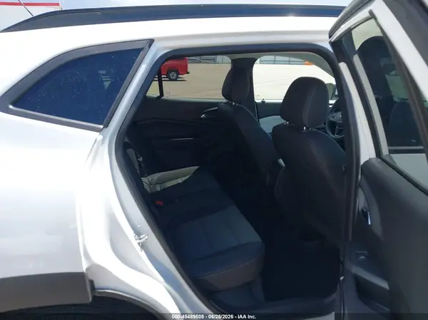 KL77LHEP1TC153111 2026 CHEVROLET TRAX - Image 8