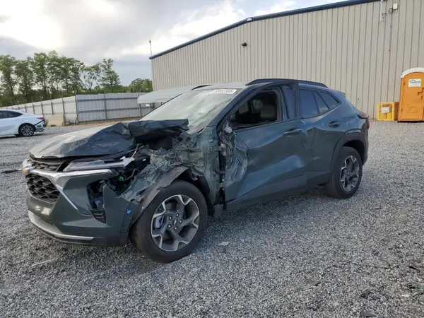 KL77LHEP2SC030917 2025 CHEVROLET TRAX - Image 1