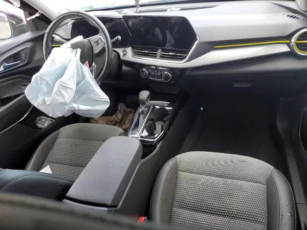 KL77LHEP2SC044140 2025 CHEVROLET TRAX - Image 8
