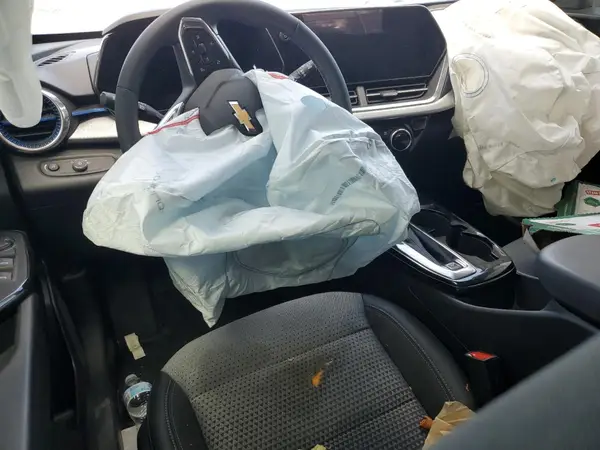 KL77LHEP2SC050486 2025 CHEVROLET TRAX - Image 8