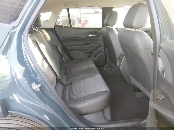 KL77LHEP2SC051749 2025 CHEVROLET TRAX - Image 8