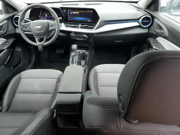 KL77LHEP2SC059978 2025 CHEVROLET TRAX - Image 8