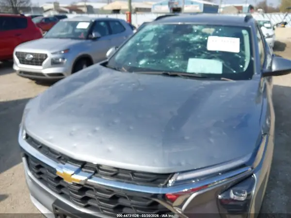 2025 CHEVROLET TRAX auction photo 6