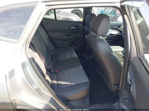 KL77LHEP2SC068390 2025 CHEVROLET TRAX - Image 8
