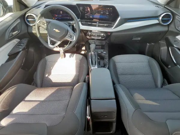 KL77LHEP2SC101274 2025 CHEVROLET TRAX - Image 8