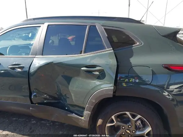 2025 CHEVROLET TRAX auction photo 6