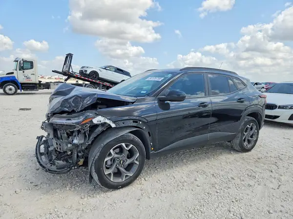 KL77LHEP2SC123811 2025 CHEVROLET TRAX - Image 1
