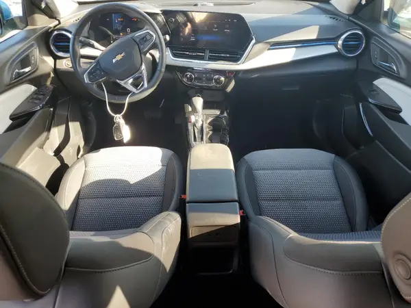 KL77LHEP2SC131035 2025 CHEVROLET TRAX - Image 8
