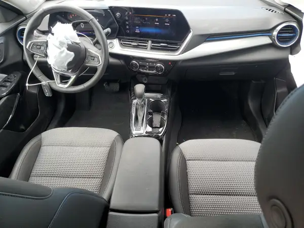 KL77LHEP2SC147199 2025 CHEVROLET TRAX - Image 8