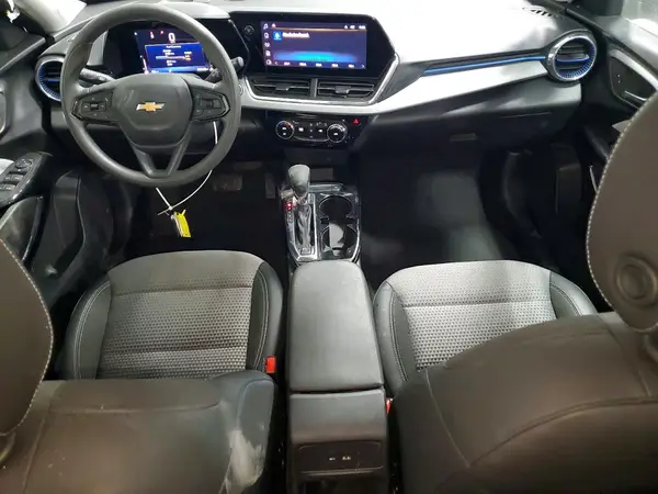 KL77LHEP2SC148417 2025 CHEVROLET TRAX - Image 8