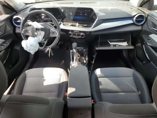KL77LHEP2SC162821 2025 CHEVROLET TRAX - Image 8