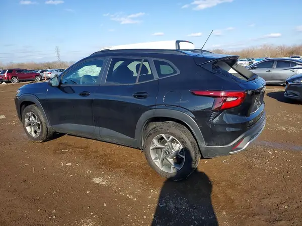 KL77LHEP2SC174886 2025 CHEVROLET TRAX - Image 2