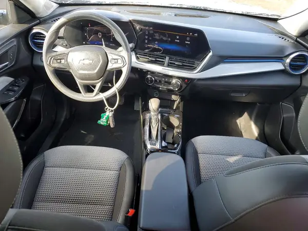 KL77LHEP2SC174886 2025 CHEVROLET TRAX - Image 8