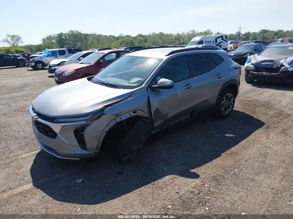 KL77LHEP2SC178467 2025 CHEVROLET TRAX - Image 2