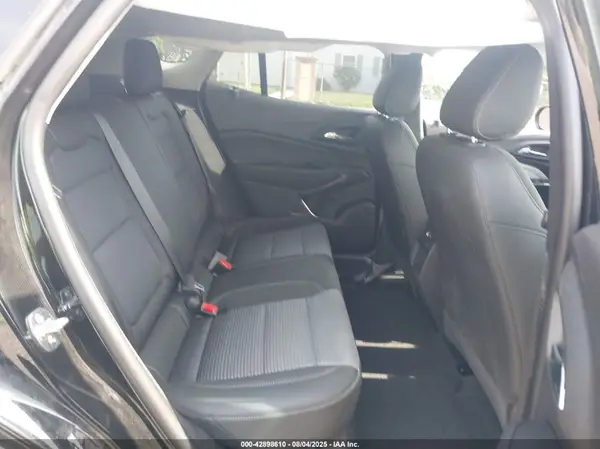 KL77LHEP2SC187721 2025 CHEVROLET TRAX - Image 8