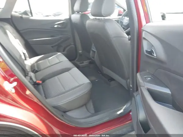 KL77LHEP2SC204226 2025 CHEVROLET TRAX - Image 8