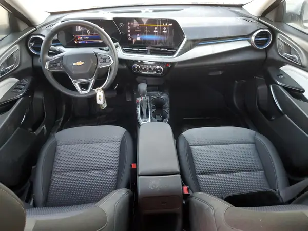 KL77LHEP2SC214724 2025 CHEVROLET TRAX - Image 8