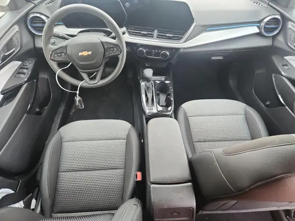 KL77LHEP2SC217994 2025 CHEVROLET TRAX - Image 8