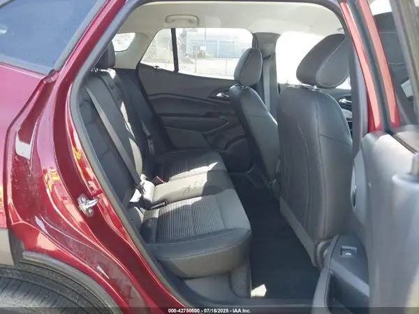 KL77LHEP2SC220684 2025 CHEVROLET TRAX - Image 8